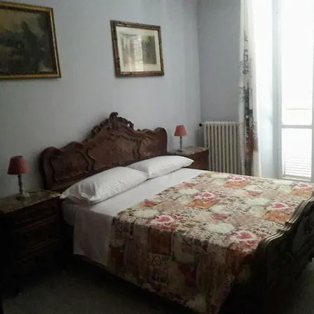 Le Di Gio Alba (Piedmont)