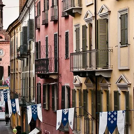 Gasthof Le Di Gio Alba (Piedmont)
