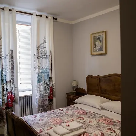 Le Di Gio 3* Alba (Piedmont)